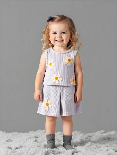 2pcs Toddler Girls' Light Gray Knitted Jacquard Vest Top And Shorts Set With Floral Embroidery, Summer Children Casual Countryside Outfit