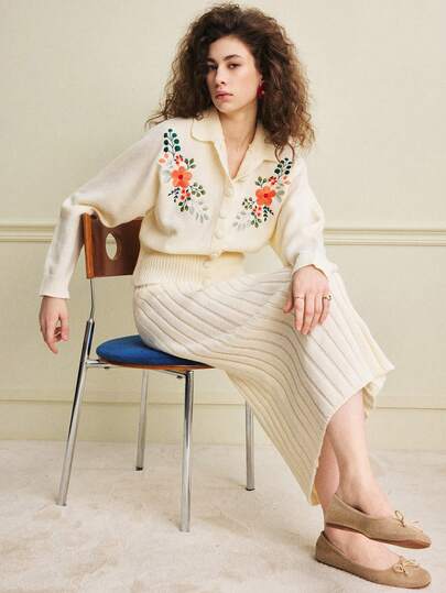 Écloséra Tidig vår Nytt vintage elegant lös beige krage långärmad broderad blommönster tröja i kombination med ribbad bodycon maxi kjol kvinnor 2-delat stickat set