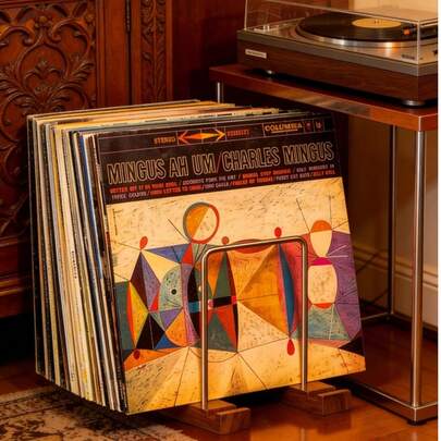 1件胡桃木黑胶唱片架，铁木组合收纳架，桌面唱片收纳展示架，小巧简约立式