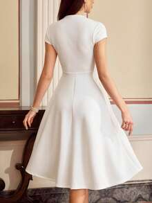 Vintamour 复古经典优雅女士连衣裙，春夏修身迷你短袖扭结下摆连衣裙，白色连衣裙 - 白色 - 查看 2