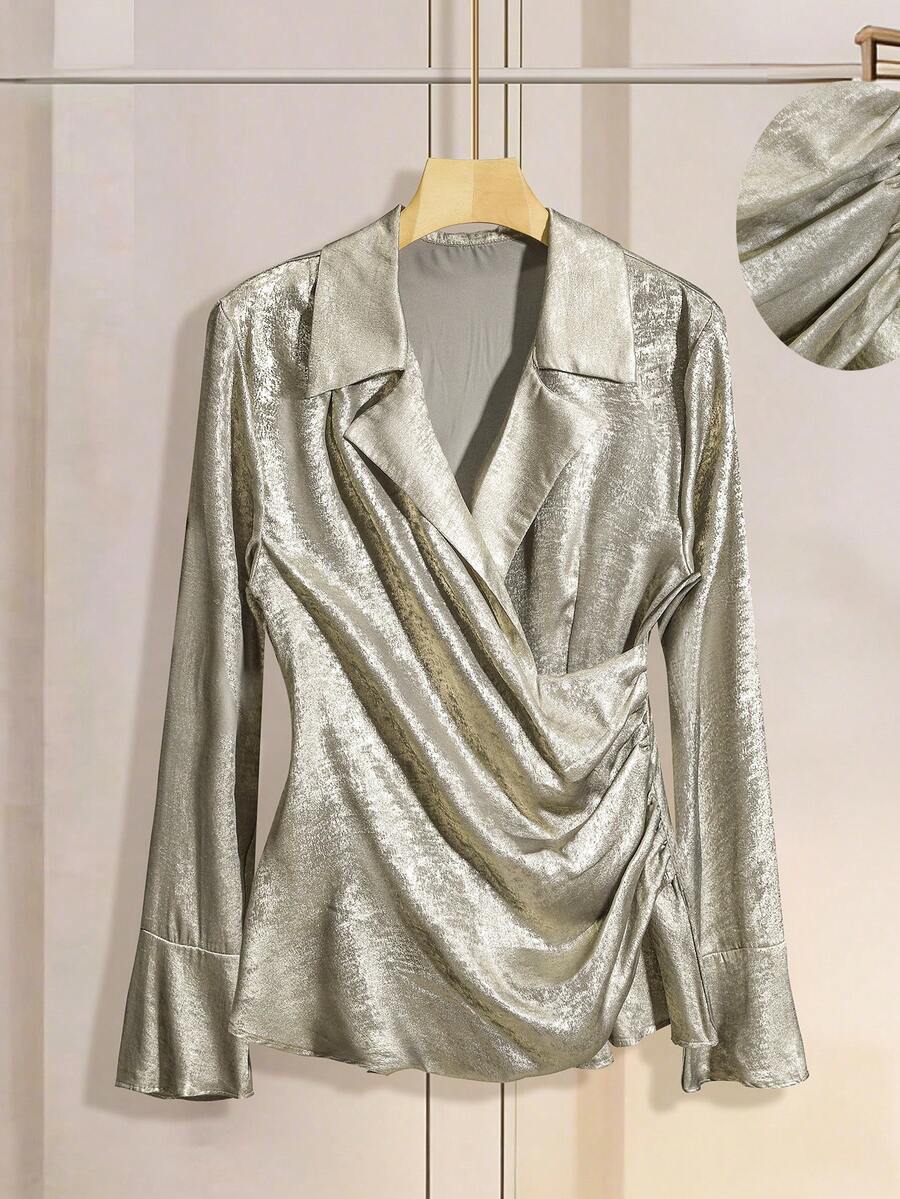 Lacomfia Camisa Dourada Metálica / Design de Gola Plissada Cruzada / Manga Sino Bainha Assimétrica Top Plus Size - Dourado - Visão 1
