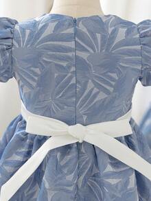SHEIN Glamorique Kids 女童碎花腰部泡泡袖薄纱优雅派对连衣裙，适合所有季节 - 藍色 - 查看 3