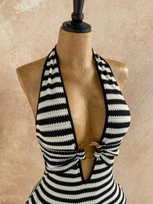 Soleia 女士白色纹理针织露背连体裤，饰有圆形圆环，优雅性感，适合万圣节、圣诞节、度假等场合。 - 彩色 - 查看 2