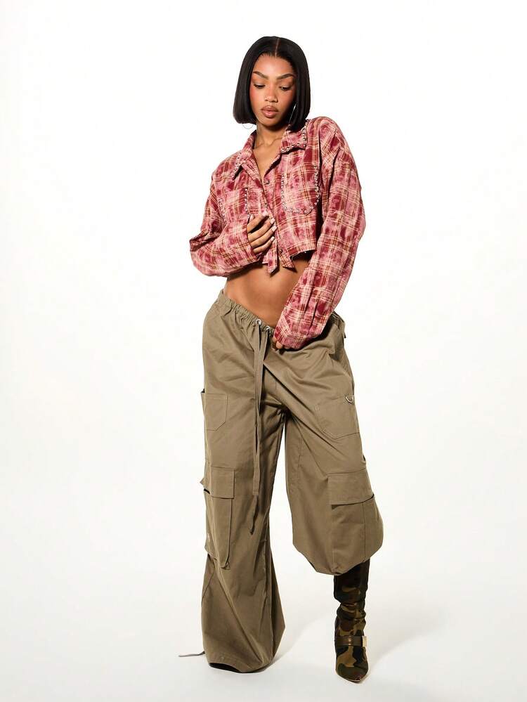 SUMWON WOMEN Oversized Cropped Studded Plaid Shirt