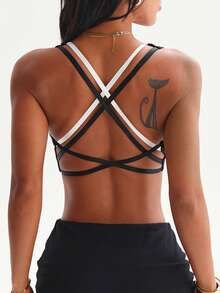 Dewbera Dewbera Women's Black And White Sports Bra,Summer Athleisure Gym Wear With V-Neck Contrast Trim,Front Ruched Neckline,Criss-Cross Back Straps,Removable Pads - Multicolor - View 6