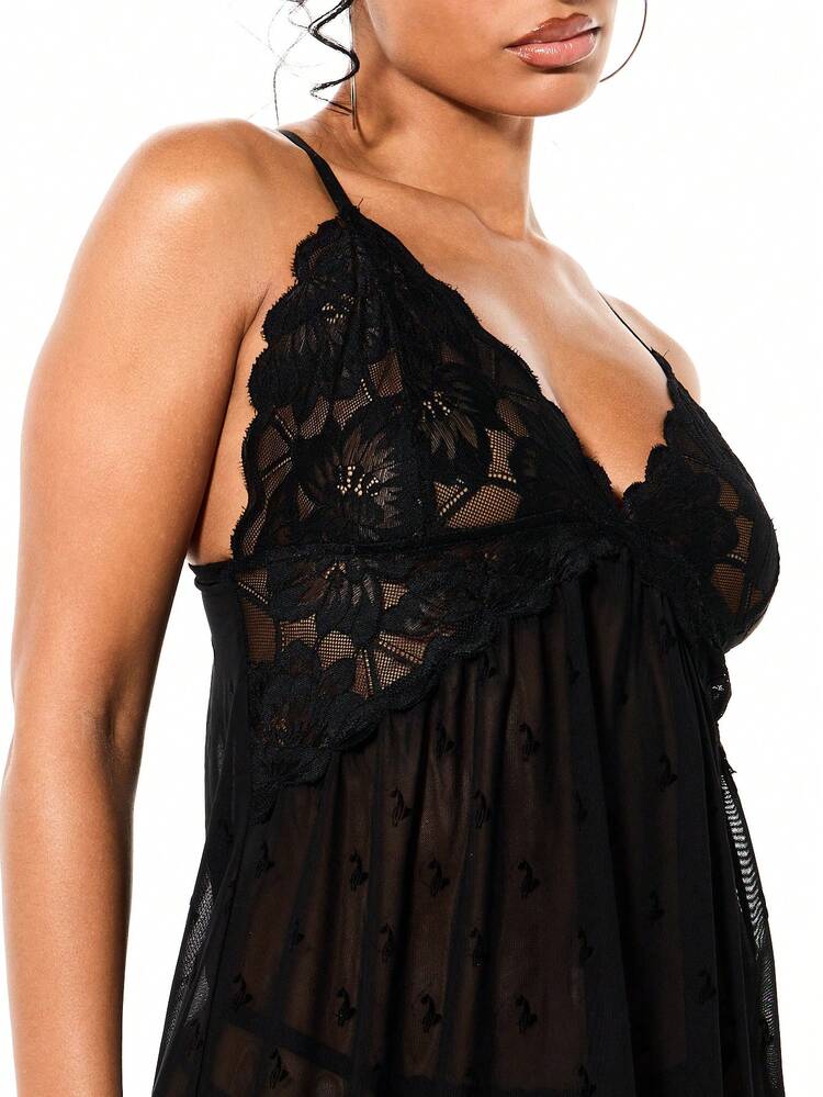 BABYPHAT Vestido mini estilo lencería con escote de corazón, cintura imperio, tirantes cruzados en la espalda, de encaje y malla