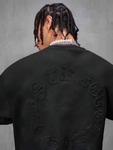 AXEPEAK Áo thun nam tay ngắn cổ tròn họa tiết chữ Gothic phong cách đường phố, chất liệu da lộn dập nổi, dáng rộng, thả vai, mùa hè, phong cách Emo - màu đen - Xem 4