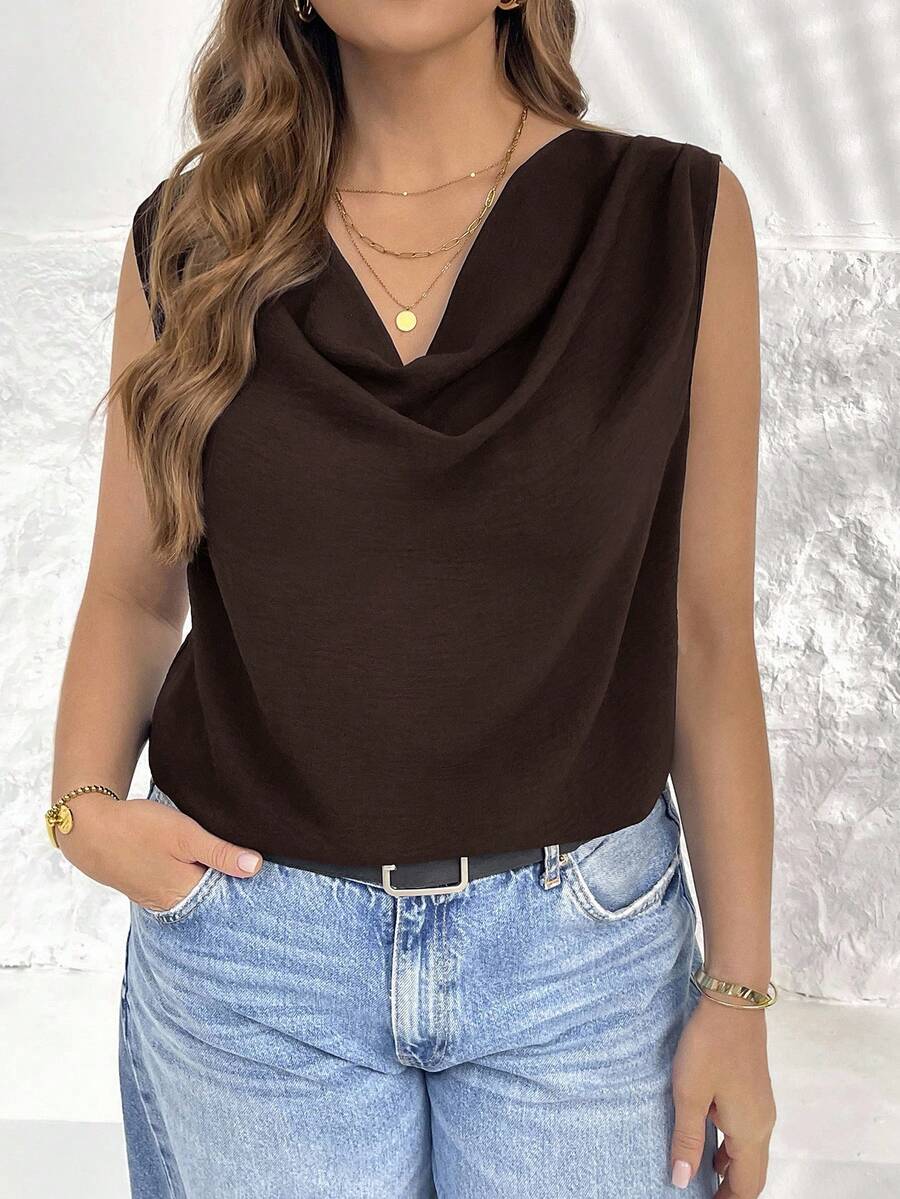 SHEIN Essnce 大码女装春夏时尚休闲宽松舒适清爽基础款日常百搭修身黑色翻领无袖衬衫，简约风格，适合办公室穿着、工作服、复古风、外出穿着，黑色上衣，女士衬衫，垂褶大码衬衫，欧洲夏季，商务休闲女装 - 棕色 - 查看 1