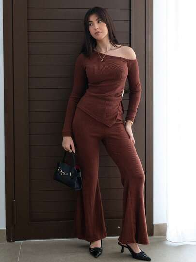 Hitanina 女士时尚休闲两件套，不对称肩部褶饰下摆金属装饰长袖罗纹针织修身 T 恤 + 罗纹针织修身喇叭裤