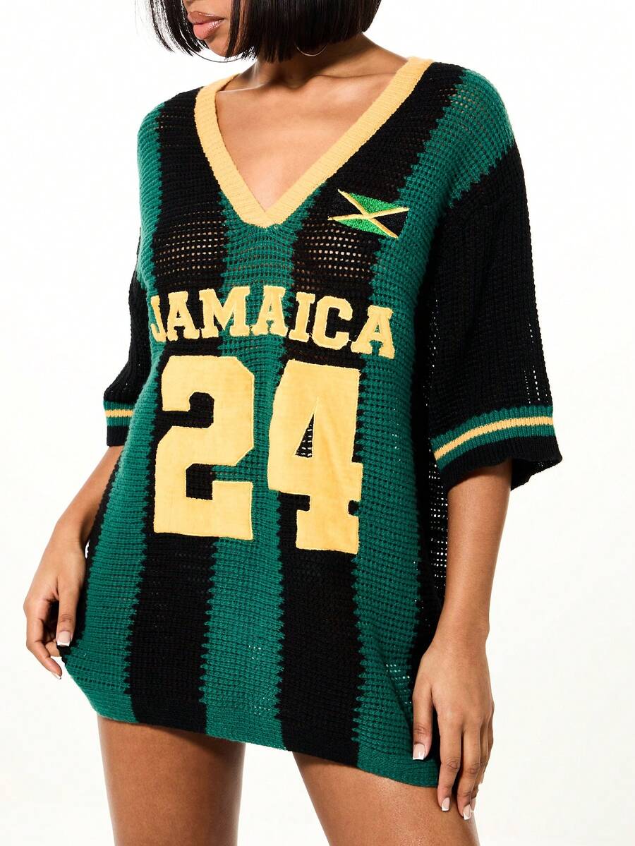 SUMWON WOMEN Áo tunic dáng rộng cổ chữ V bằng vải móc dành cho nữ SUMWON, họa tiết cờ Jamaica, in số 24 và hình cờ, phong cách thoải mái cho kỳ nghỉ. - Nhiều màu - Xem 1