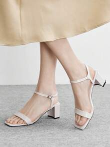 CUCCOO BIZCHIC 夏季新款气质外套搭配裙装时尚凉鞋法式露趾粗跟高跟凉鞋女款 - 米色 - 查看 3