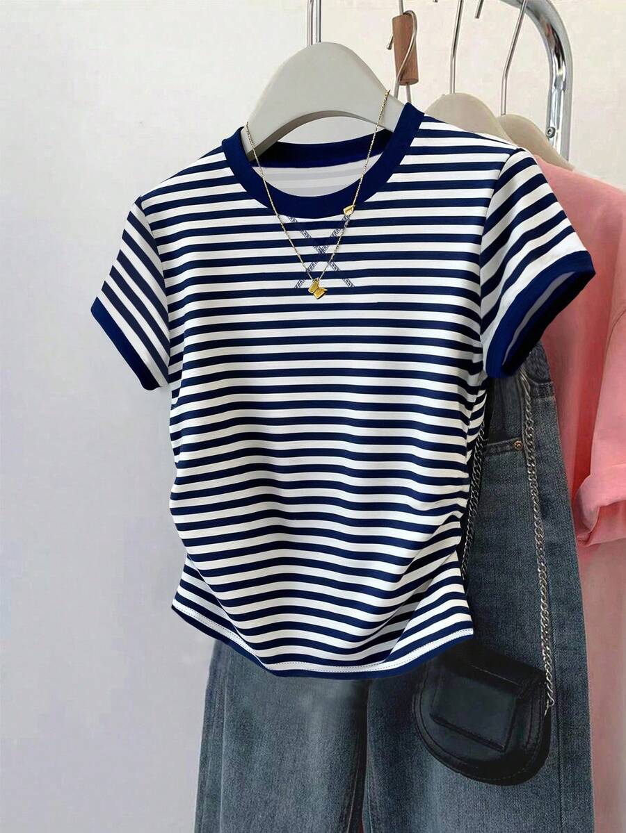 Resyla 女士户外上衣，夏季新款，多色条纹，白色，藏青色，户外服饰，修身褶皱腰部T恤，女士T恤 - 彩色 - 查看 1