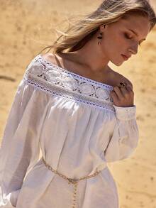 MOTF STUDIO CONTRAST LACE CHAIN BELTED DRESS