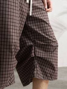 Manfinity Dauomo Men's Casual Plaid Drawstring Waist Loose Capri Pants With Slant Pockets - Brown - View 4