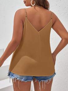 SHEIN Frenchy Áo camo dáng rộng, màu trơn, dây mảnh, viền ren, cỡ lớn, thoải mái cho mùa hè. - Màu Khaki - Xem 2