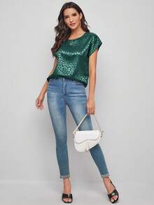 SHEIN Clasi Áo sơ mi nữ dệt kim tay ngắn cổ tròn in họa tiết tối giản - Màu xanh lá cây đậm - Xem 3