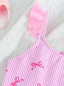 SHEIN 2pcs Young Girl Ditsy Floral Tankini Swimsuit Set,Colorful Flower Round Neck Long Sleeve Swimwear Top With Solid Pink Swim Shorts,Summer,Beach,Holiday - Pink - View 5