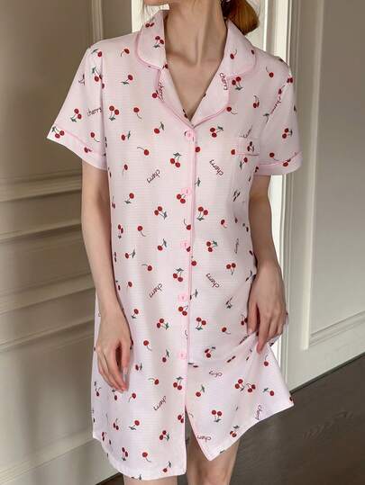 Dream Adore 粉色樱花印花翻领女士睡裙