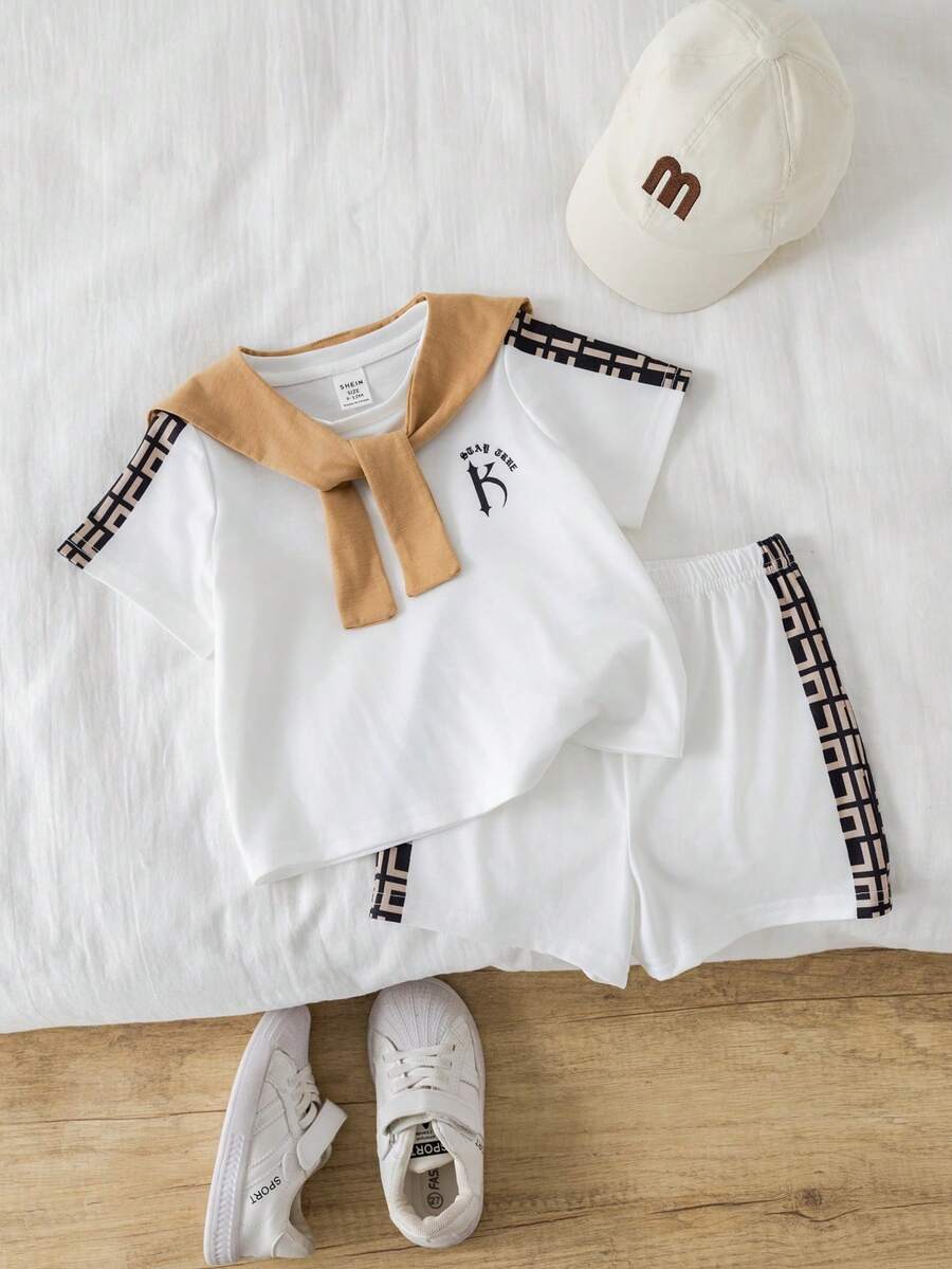 SHEIN 3件套幼儿男童休闲撞色短袖T恤、针织上衣和短裤，配卡其色围巾，春夏男婴套装 - 卡其色 - 查看 1