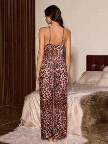 Slumberist Conjunto de pijama feminino sexy e maduro com decote em V em renda e estampa de leopardo, composto por camisola e calcinha. - Multicolorido - Ver 3