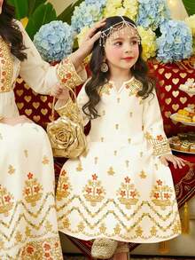 متعدد الألوان