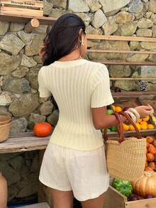 Sunnyshic 简约可爱女士浅黄色短袖宽松V领镂空针织毛衣 - 淡黃色 - 查看 2