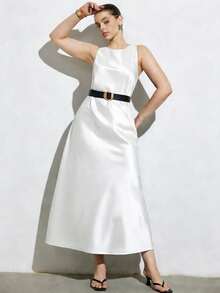 Aveloria Modichic 极简奢华风无袖A字连衣裙，简约优雅的不对称剪裁，双面缎面面料，修身设计，可叠穿或单穿，适合日常通勤，大码尺码 - 白色 - 查看 6