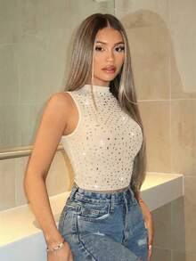 SHEIN BAE 卡其色/裸色水钻装饰网纱性感露背吊带背心，优雅适合派对、晚宴约会和夏季穿着。 - 杏色 - 查看 5