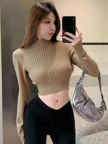 DAZY 女士纯色立领长袖短款修身休闲毛衣 - 駝色 - 查看 3