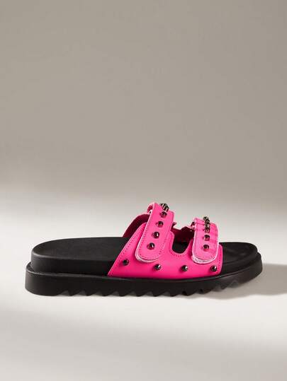 Solecia 女士铆钉装饰时尚厚底凉鞋，圣诞节必备