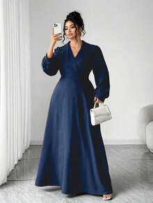 Elenzga 这款大码女士优雅绿色长裙，饰有纽扣，交叉领设计，A字腰线，撞色袖子，剪裁优雅成熟，适合外出、聚会、上学、毕业典礼、假期、情人节、音乐节、母亲节、万圣节、感恩节、复活节、国庆节、舞会、约会、派对、婚礼、户外活动等各种场合。 - 藏蓝色 - 查看 6