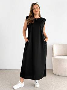 SHEIN Essnce 大码女装春夏时尚休闲宽松舒适日常百搭基础款宽肩无袖黑色长连衣裙，带口袋，夏季穿搭，简约风格，侧开衩长裙 - 黑色 - 查看 3