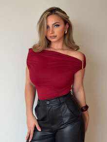 Jeta Ari 女士优雅褶皱露肩修身短款 T 恤，简约纯色，夏季 - 酒紅色 - 查看 1