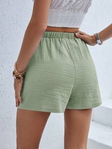 SHEIN Essnce تنورة قصيرة من قماش مُنسَّج أسود فضفاضة مريحة للنساء البدينات في الربيع والصيف، ملابس سفلية للنساء، ملابس صيفية للنساء، ملابس شاطئية للمرأة، ملابس عطلات للمرأة، بنطلونات فضفاضة، بنطلونات منحنية - أخضر نعناع - مشاهدة 2