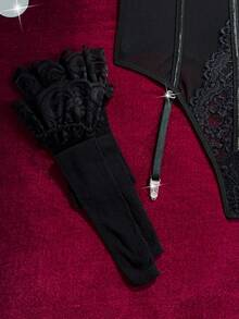 SHEIN 3件套浪漫蕾丝拼接网纱水钻装饰性感内衣套装 - 黑色 - 查看 10