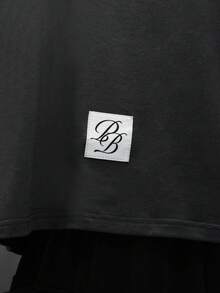 PLAYBOY X SUMWON 男士短款修身长袖圆领T恤，胸前印有兔子图案，休闲街头风上衣 - 深灰色 - 查看 6