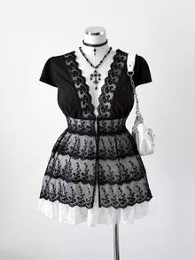 Sunspun Áo kiểu cổ chữ V cổ điển phối ren hoa. - màu đen - Xem 5