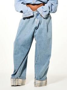 SUMWON WOMEN 宽松桶形翻边褶裥格纹下摆高腰阔腿牛仔裤，复古水洗效果 - 藍色 - 查看 1