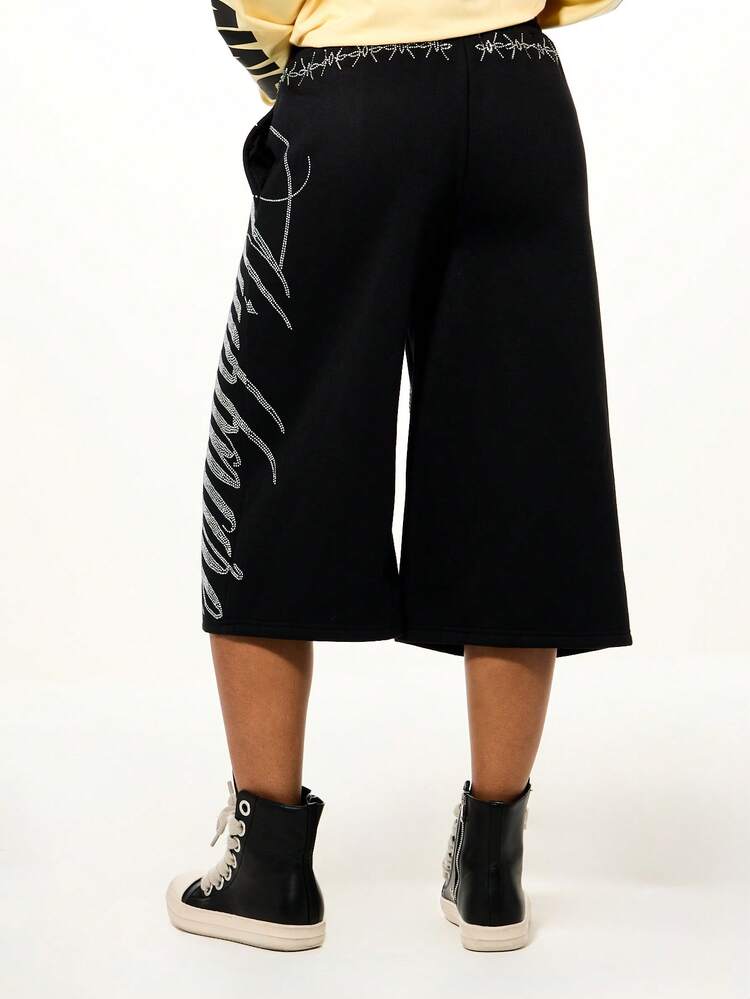 SUMWON WOMEN Strassbesetzte Bermuda-Shorts mit weitem Bein