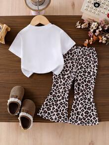 SHEIN Playful Pals Girls Knitted Fabric Short Sleeve Tee And Full Print Leopard Bell Bottom Pants Set With Cute Bow Design - White - View 2