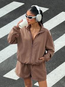 Muchica Conjunto de 2 piezas de chaqueta con cremallera y pantalones cortos casuales y sueltos para deportes al aire libre para mujer, primavera/verano - Marrón - Ver 3