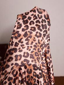 Slumberist Conjunto de pijama feminino sexy e maduro com decote em V em renda e estampa de leopardo, composto por camisola e calcinha. - Multicolorido - Ver 7