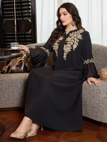 Al Najma 大码女式阿拉伯风格优雅花卉拼接长款宽松连衣裙，适合春秋季穿着 - 黑色 - 查看 6