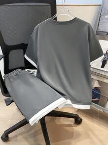 两件套男童T恤套装，休闲短袖T恤和短裤套装，适合外出、户外活动、假日派对、夏季海滩度假、春夏穿着 - 灰色 - 查看 2
