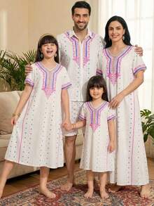 SHEIN 少女睡衣 - 刺绣睡裙，奶油色、粉色、紫色，短袖V领，夏季睡衣，假日必备，轻盈宽松家居服，派对礼物，少女休闲度假日常 - 杏色 - 查看 3