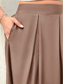 Firerie Plus Size Women Gray High Waist Maxi Pleated A-Line Skirt With Pockets, Elastic Waist, Fall Back To School - Brown - View 7