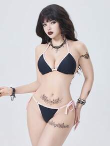 ROMWE Bộ đồ bơi 2 mảnh dành cho nữ 26SS Goth Punk Y2K Babe, phong cách đường phố sành điệu với họa tiết đinh tán, đường viền tương phản, điểm nhấn dây thắt nơ, màu đen, hồng nhạt, bikini cúp tam giác, thanh lịch, lãng mạn, gợi cảm, thích hợp cho bãi biển, kỳ nghỉ trên đảo, lễ hội, tiệc tùng, mặc hàng ngày, kỳ nghỉ biển. Bộ đồ bơi nữ mới năm 2026, thích hợp cho trường học, kỳ nghỉ, hẹn hò, tiệc trà chiều. - Nhiều màu - Xem 9