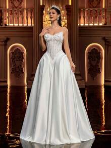 Glamrae 优雅奢华的白色法式串珠蕾丝拼接缎面礼服，手工花卉装饰，船领饰以多道鱼骨纹，复古腰线，蓬松荷叶边长裙摆，带拖尾，女士正式晚礼服 - 白色 - 查看 8