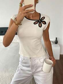 Siren Gaze Women's Hollow Design Asymmetric Collar Cap Sleeve Fashion T-Shirt - Apricot - View 3