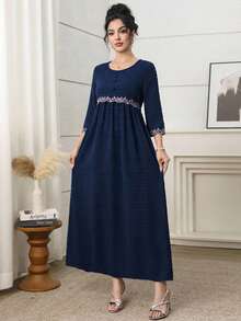 Yasmyna 刺绣镂空面料女士阿拉伯风格连衣裙 女士刺绣连衣裙 女士连衣裙 端庄藏蓝色女士连衣裙 端庄连衣裙 女士连衣裙 蓝色连衣裙 - 藏蓝色 - 查看 3